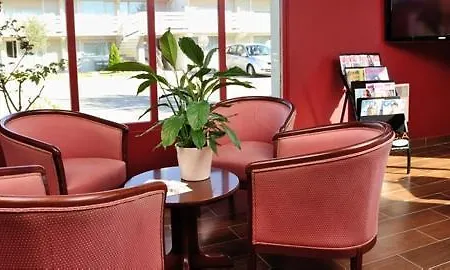 钟楼瓦伦斯南酒店 3*