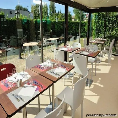 Campanile Sud Otel
