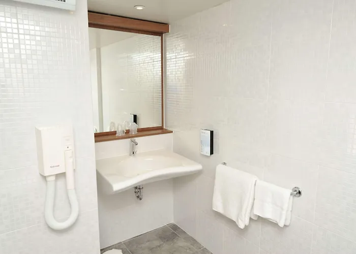 Campanile Sud 3* Valence