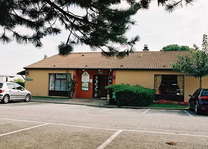 钟楼瓦伦斯南酒店