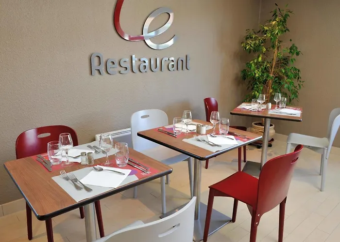 Campanile Sud 3* Valence